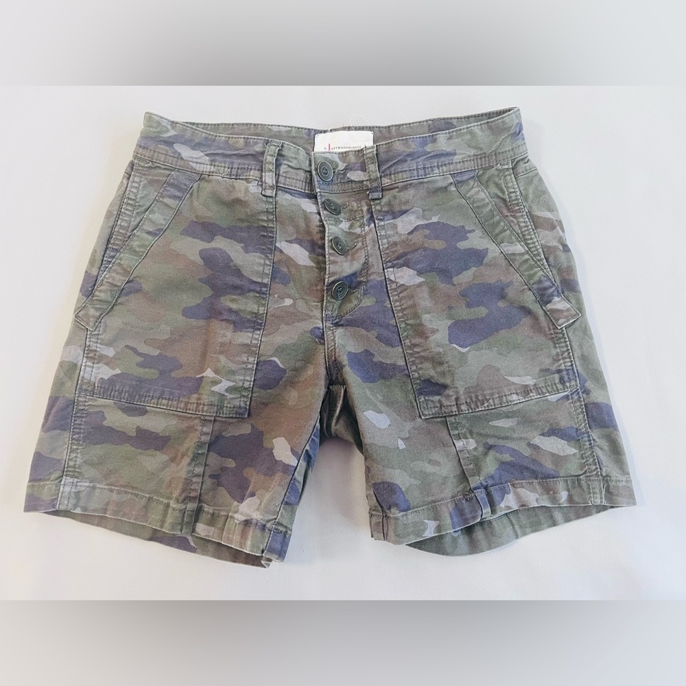 Anthropologie Women’s Camo Utility Shorts Size 27